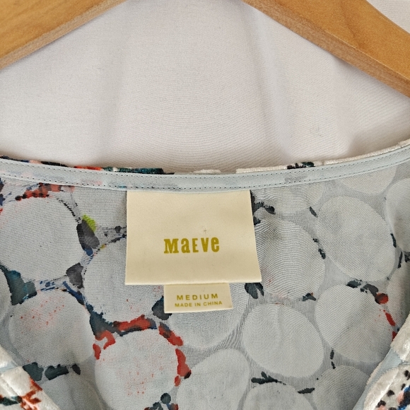 Anthropologie Maeve Umi Wrap Velvet Floral V- Neck Silk Blend Blouse Size Medium - Picture 9 of 12